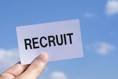 ものづくりが好きな方大歓迎！随時昇給アリの会社で家具職人になろう